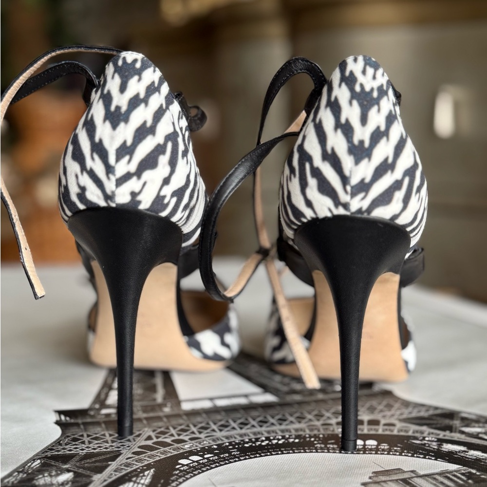 Zebra Print Stiletto Heels gorgeous unique pumps - Picture 4 of 13